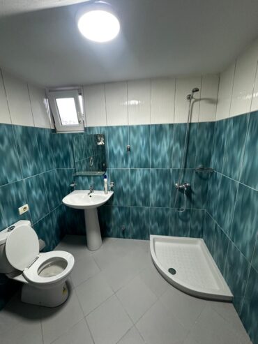Jepet apartament 1+1 Me Qera Pran Ring Center !