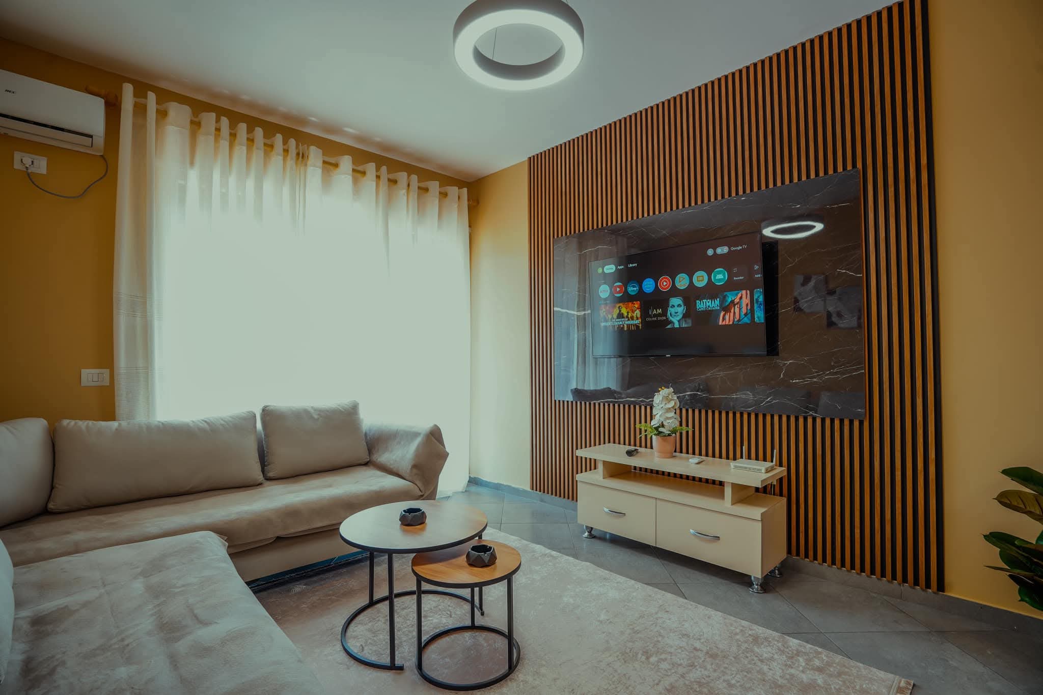 Jepet apartament 1+1 Me qera Perball SPAK !