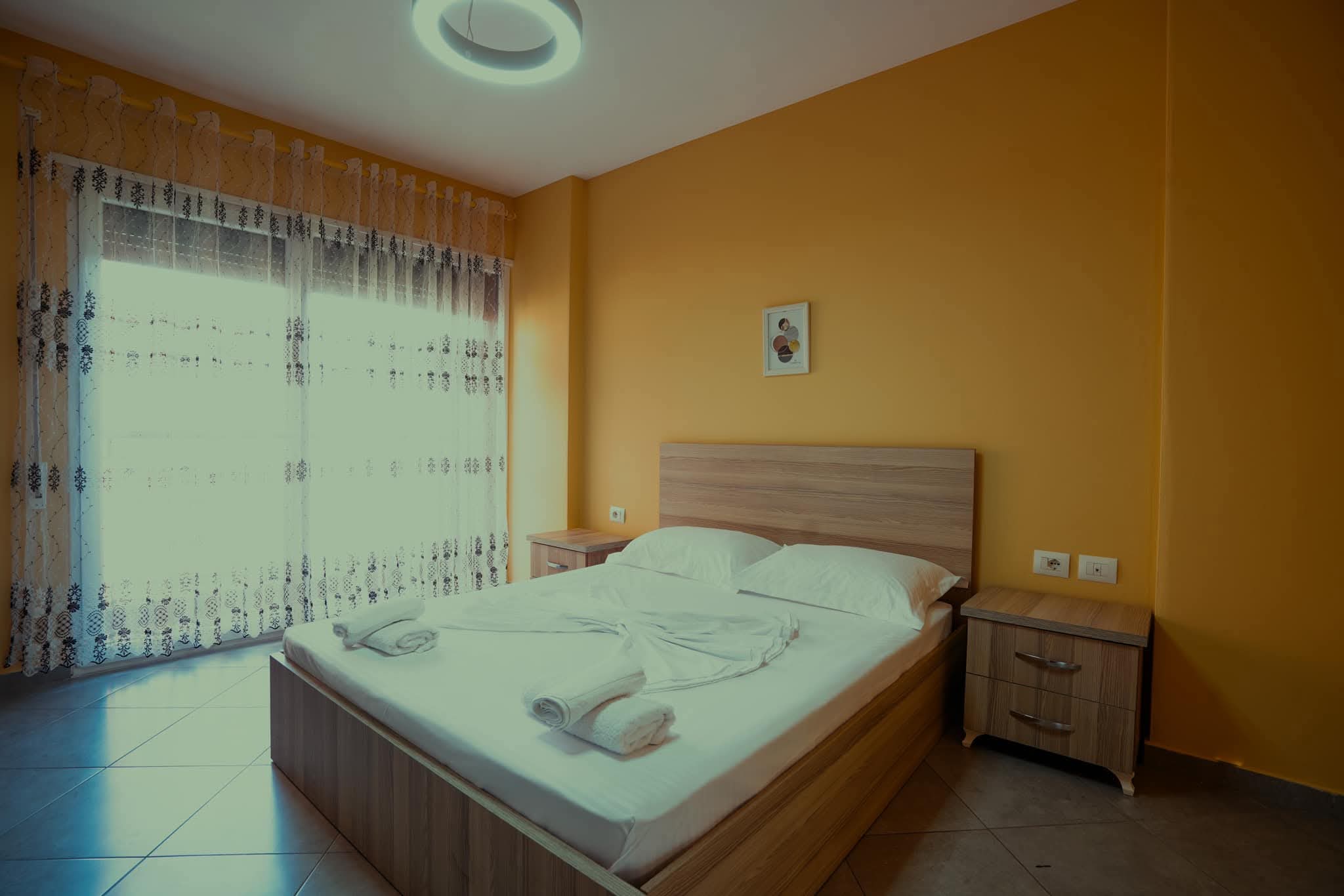 Jepet apartament 1+1 Me qera Perball SPAK !