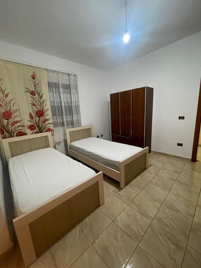 Jap gazoniere me qera ne Durres