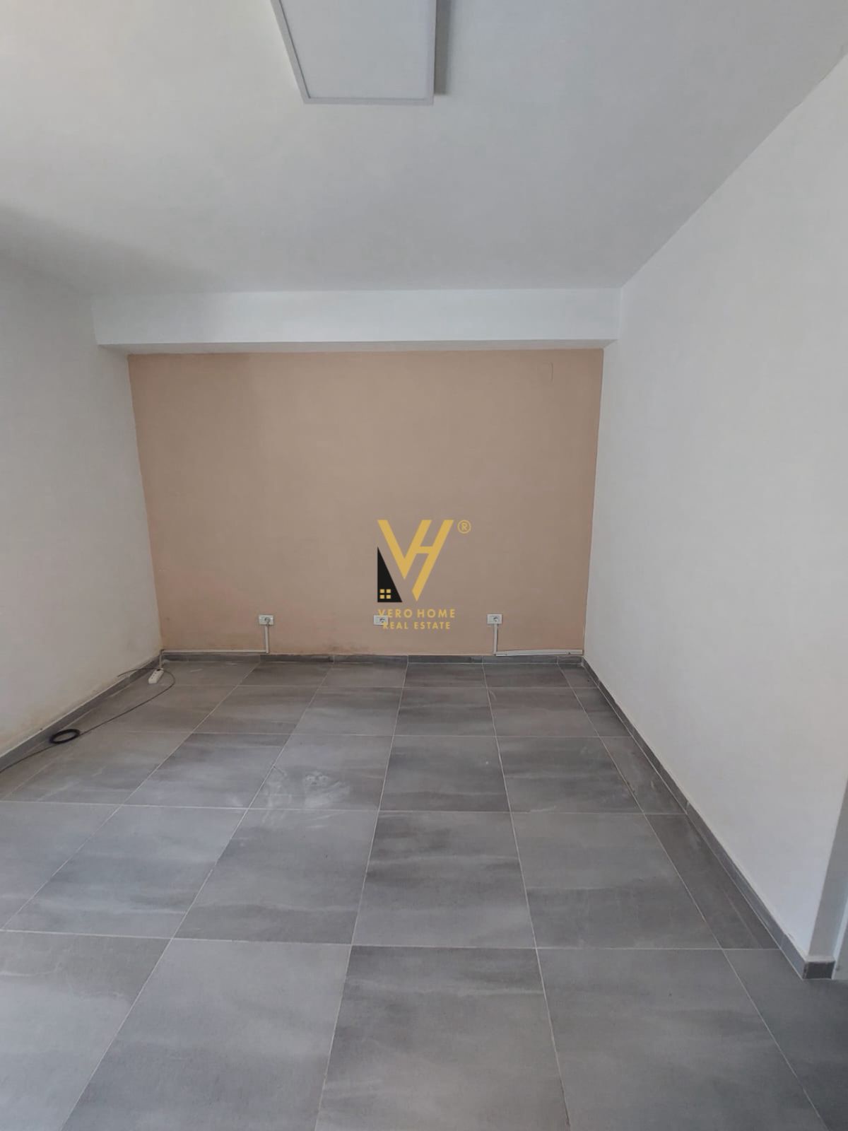 DYQAN 30 M2 TE RRUGA SULEJMAN PASHA 45.000 LEKE