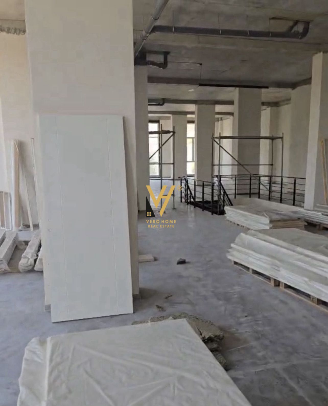 AMBIENT 550 M2 ME QIRA NE PASKUQAN 3.000 EURO