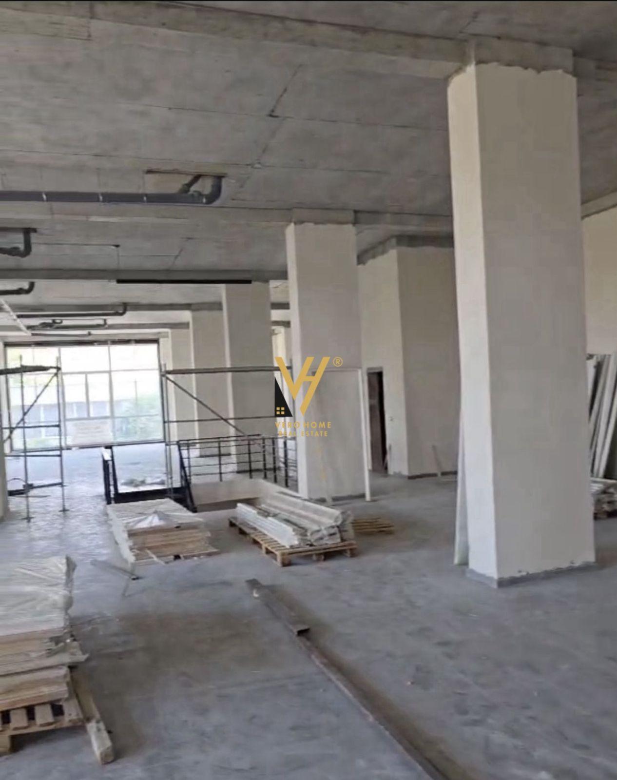 AMBIENT 550 M2 ME QIRA NE PASKUQAN 3.000 EURO