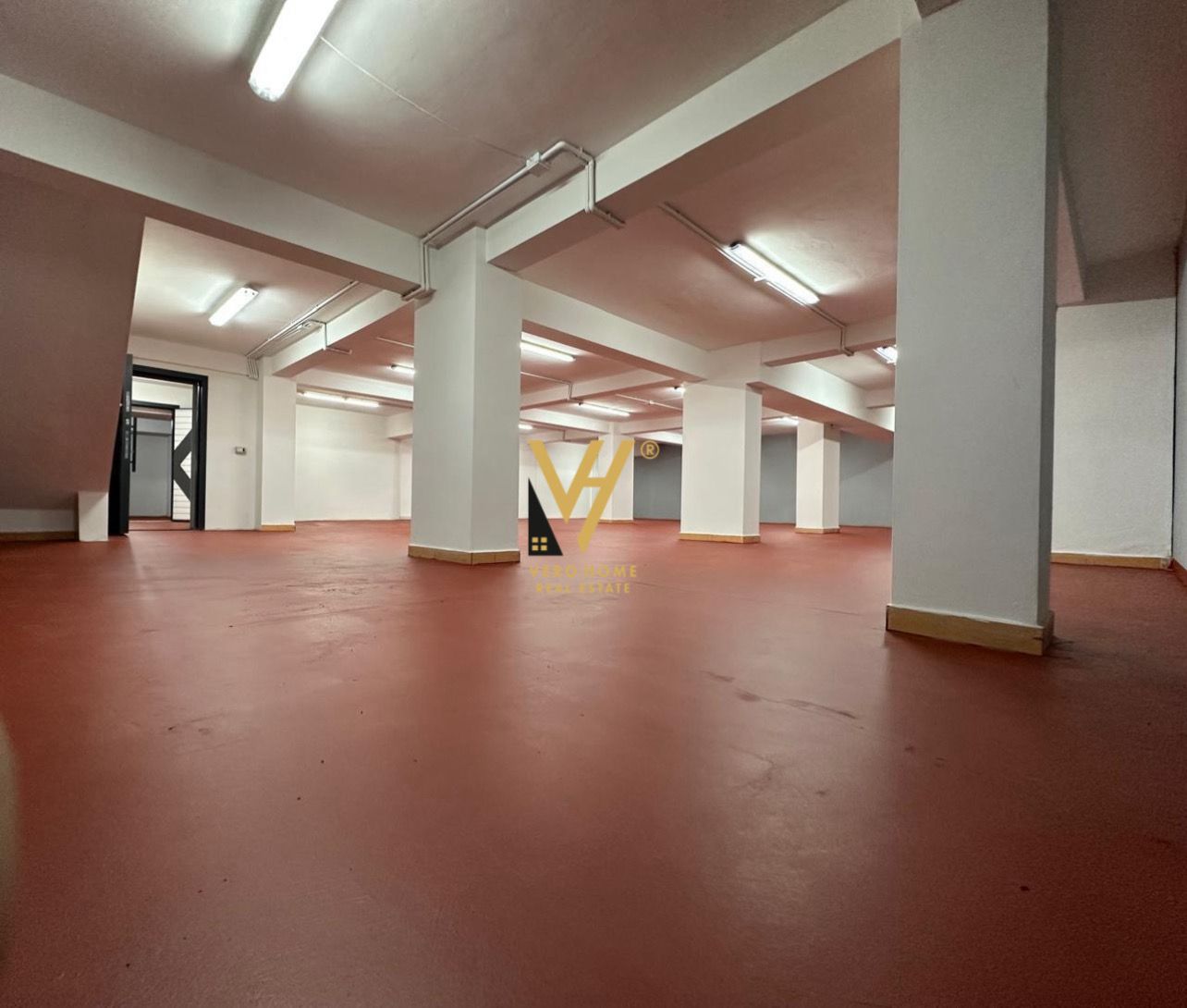 AMBJENT 386 M2 TE SHKOLLA E KUQE 350.000 EURO