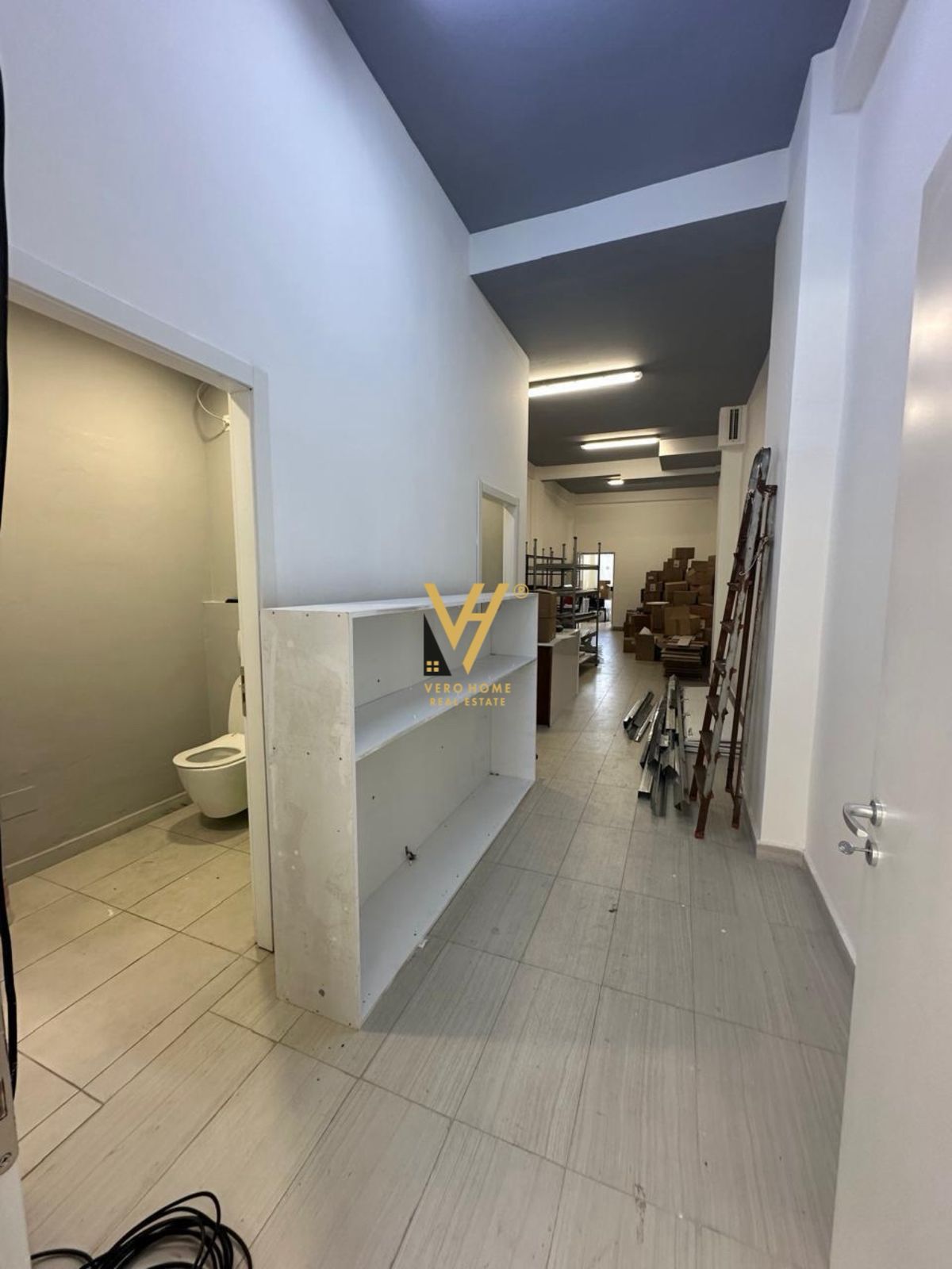 AMBJENT 386 M2 TE SHKOLLA E KUQE 350.000 EURO