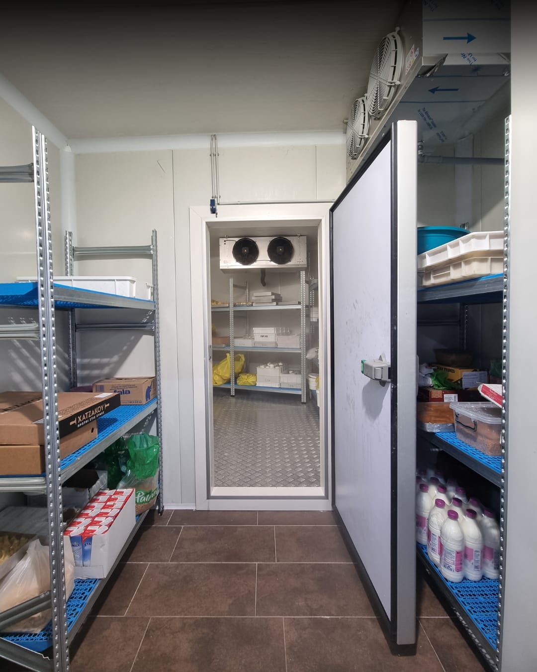 📍 SHITET OSE JEPET ME QIRA – AMBIENT BIZNESI NË Y