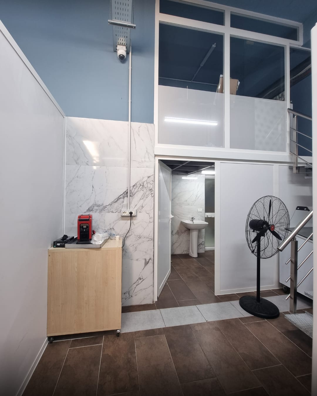 📍 SHITET OSE JEPET ME QIRA – AMBIENT BIZNESI NË Y