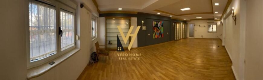 AMBIENTME QIRA PRANË MUZEUT KOMBËTAR 1.500 EURO