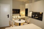 SHITEN DY GARSONIERE, 21 DHJETORI, 268.000 EURO