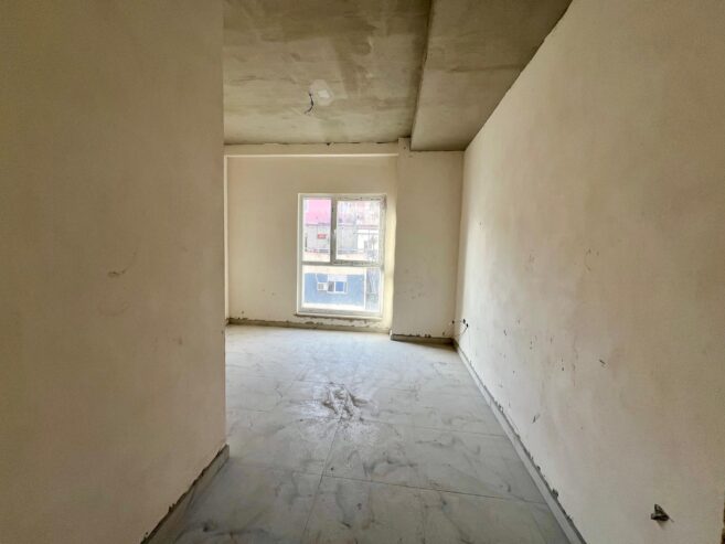 Shitet, Apartament 2+1+2 “Laprakë”,Tiranë. 171500€