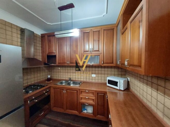 1+1+BLK ME QIRA TE KOMPLEKSI DELIJORGJI 550 EURO