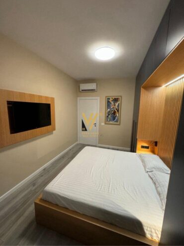 1+1+BLK ME QIRA TE KOMUNA E PARISIT 900 EURO