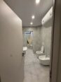AMBIENT BIZNESI 80 M2 ME QERA NE BLLOK 1.500 EURO