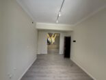 AMBIENT BIZNESI 80 M2 ME QERA NE BLLOK 1.500 EURO