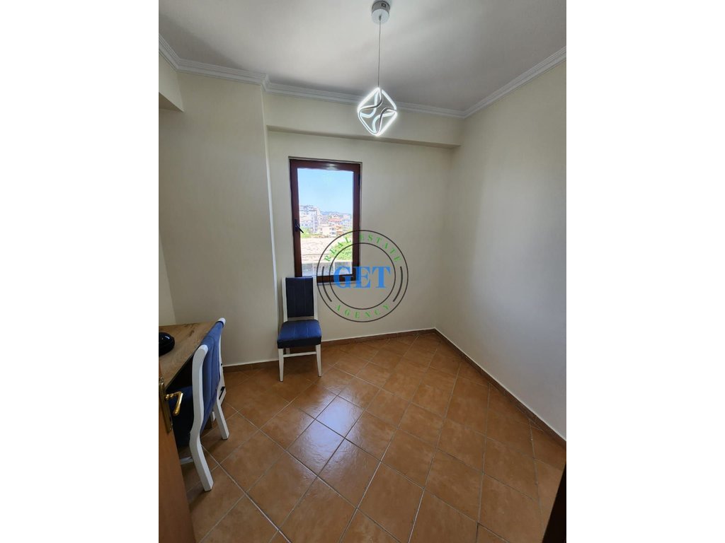 Shitet, Apartament 2+1, Plazh Hekurudha, Durres!