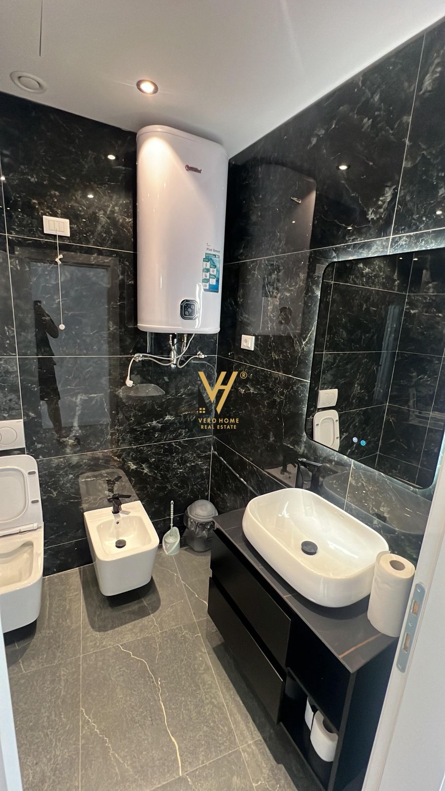 ZYRE 125 M2 ME QIRA TE LAKE VIEW 160.000 LEKE