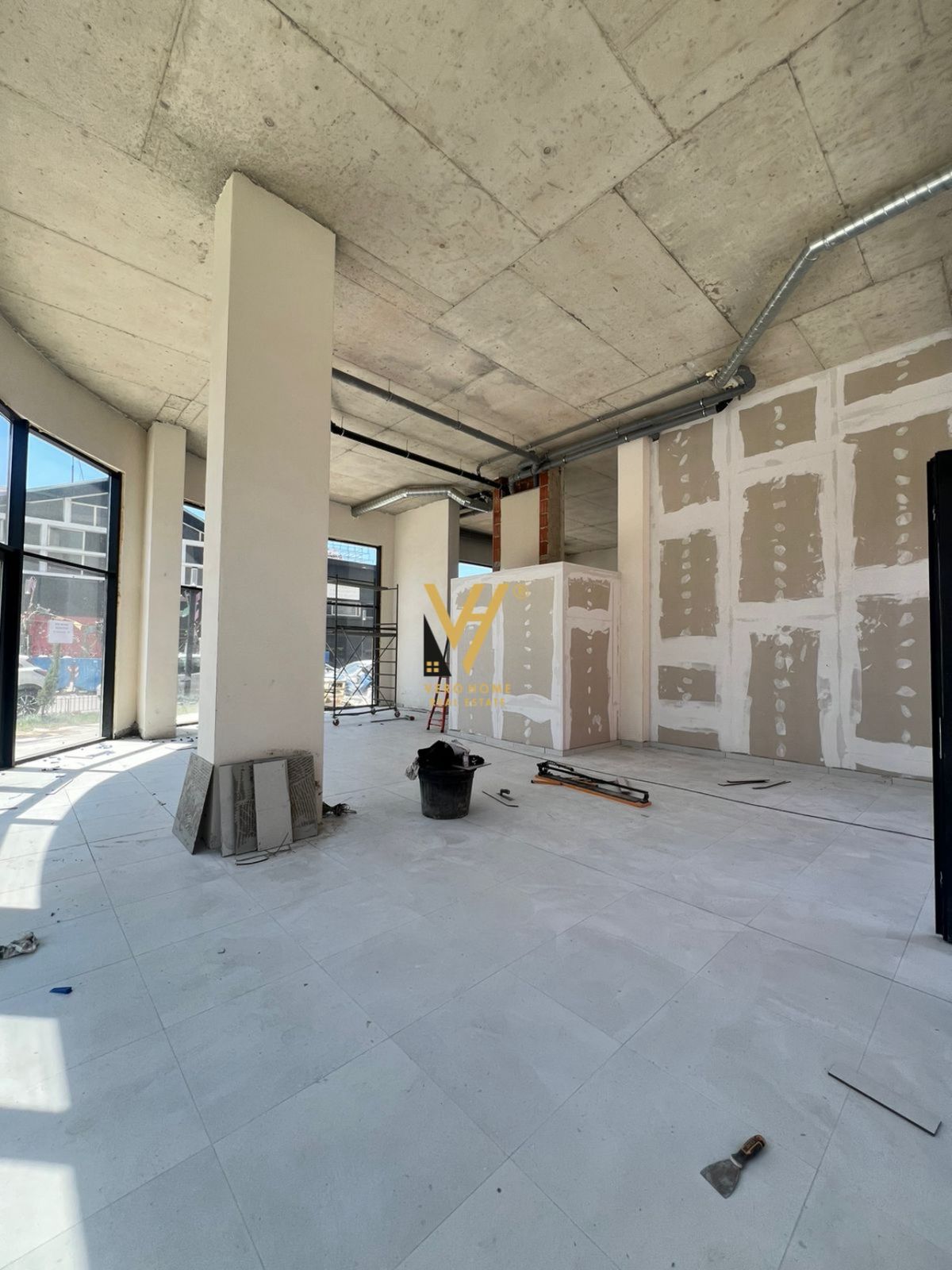 DYQAN 175 M2 TE KOMUNA E PARISIT 875.000 EURO