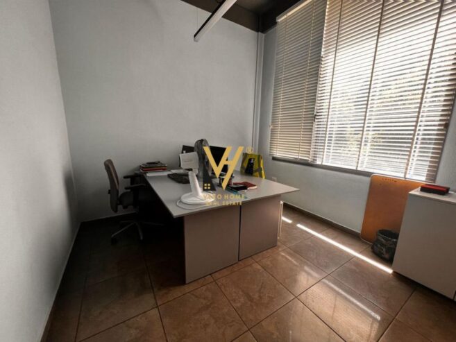 ZYRE 100 M2 ME QIRA TE KOMUNA PARISIT 90.000 LEKE