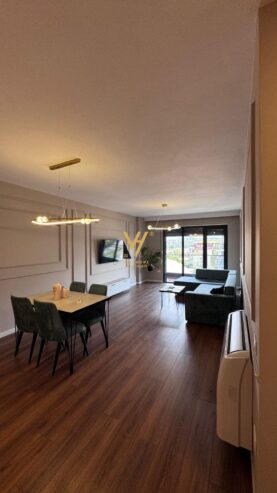 2+1+2+2BLK ME QIRA TE KOMUNA E PARISIT 1.200 EURO