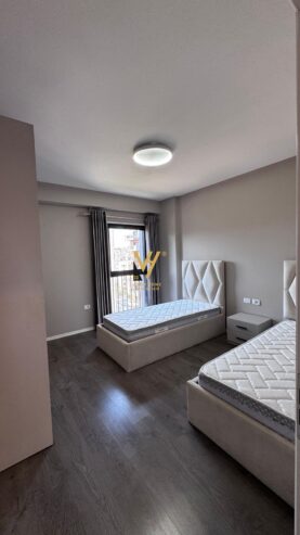 2+1+2+2BLK ME QIRA TE KOMUNA E PARISIT 1.200 EURO