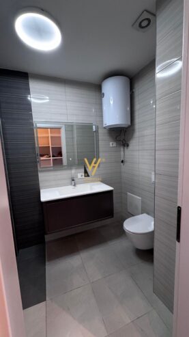 2+1+2+2BLK ME QIRA TE KOMUNA E PARISIT 1.200 EURO