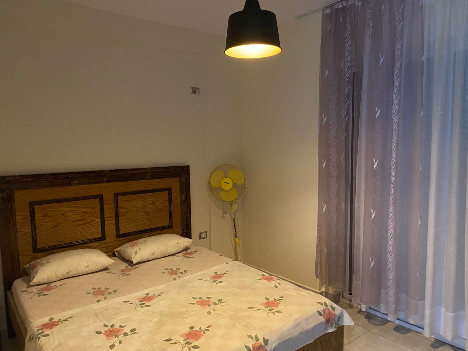 Jepet me qira Apartament 3+1+2 tek Fresku Tirane.