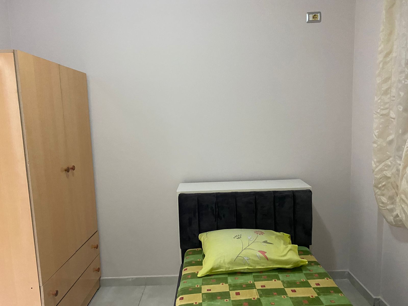 Jepet me qira Apartament 3+1+2 tek Fresku Tirane.