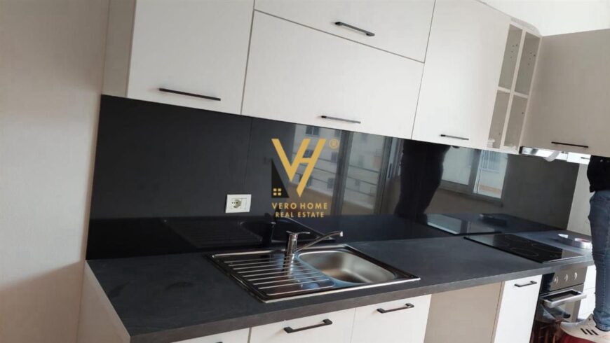2+1+2+BLK ME QERA NE ASTIR 450 EURO