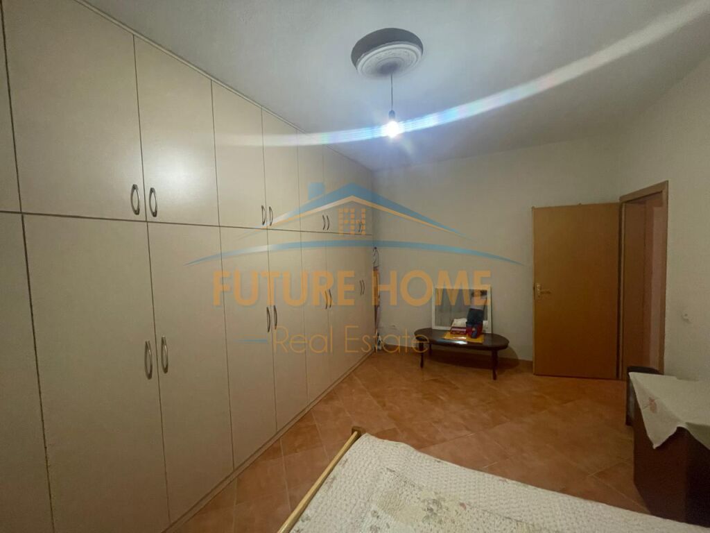 Jepet me Qera 2+1+2 Kodra e Diellit