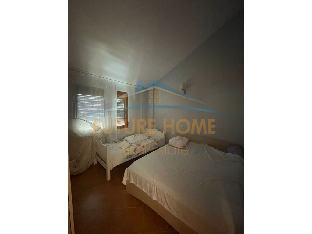 Shitet Apartament 1+1 Golem 62.000 Euro