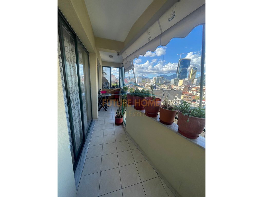 Shitet Apartament 2+1+2 Myslym Shyri