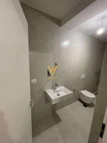 VILE TRE KATESHE TE REZIDENCA ABA, SAUK 1.600 EURO