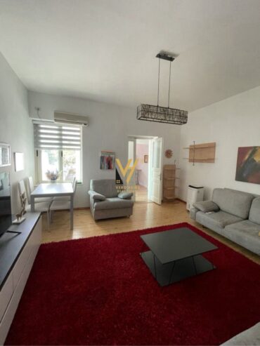 1+1+OBORR ME QERA TE MYSLYM SHYRI 600 EURO