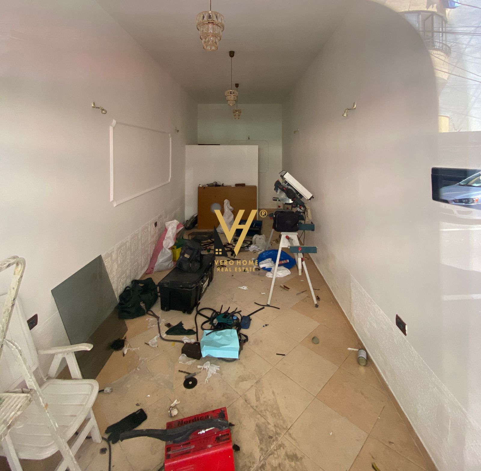 DYQAN 30 M2 ME QIRA TE KOMUNA E PARISIT 300 EURO