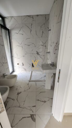2+1+2 NË KOM.WHITE HILL TE CURRILAT 285.000 EURO