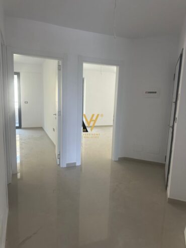 2+1+2 NË KOM.WHITE HILL TE CURRILAT 285.000 EURO