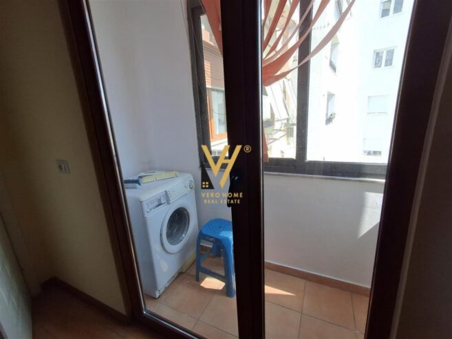 1+1+BLK NE QENDER 180.000 EURO