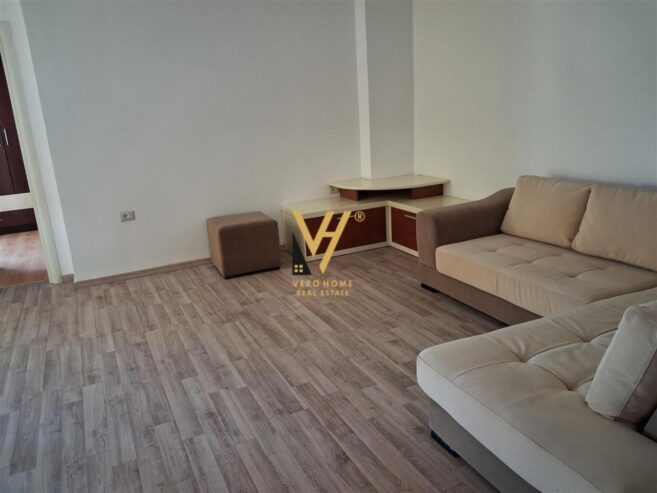 1+1+BLK NE QENDER 180.000 EURO