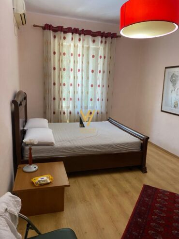 2+1 ME QERA TE KOMUNA E PARISIT 50.000 LEKE