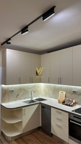 2+1+BLK ME QIRA TE KOMUNA E PARISIT 1.000 EURO