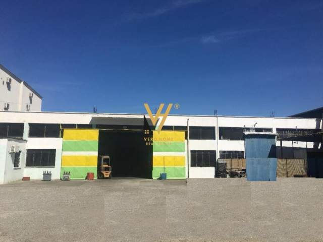 MAGAZINE 600 M2 TE AUTOSTRADA TR–DR 1.190.000 EURO