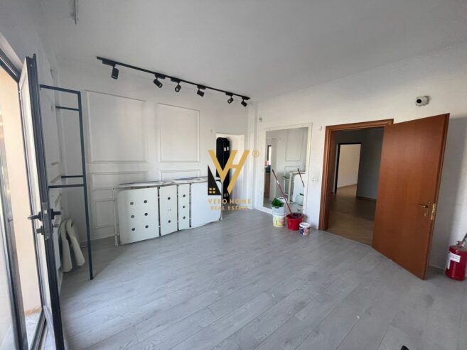 AMBIENT BIZNESI 209 M2 ME QERA NE ASTIR 1.500 EUR