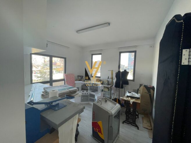 AMBIENT BIZNESI 209 M2 ME QERA NE ASTIR 1.500 EUR