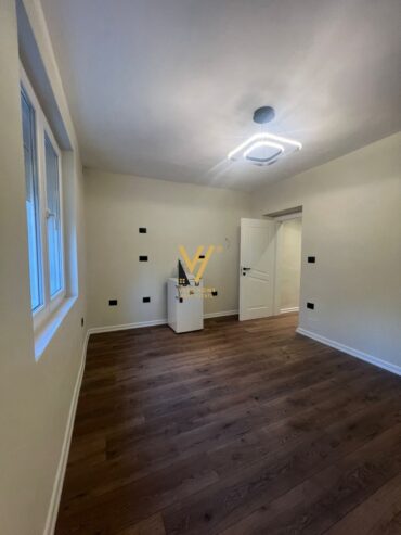 1+1 TE MOZAIKU I TIRANES, 21 DHJETORI 105.000 EURO