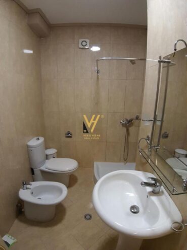 1+1+BLK ME QIRA TE RRUGA E KOSOVAREVE 60.000 LEKE