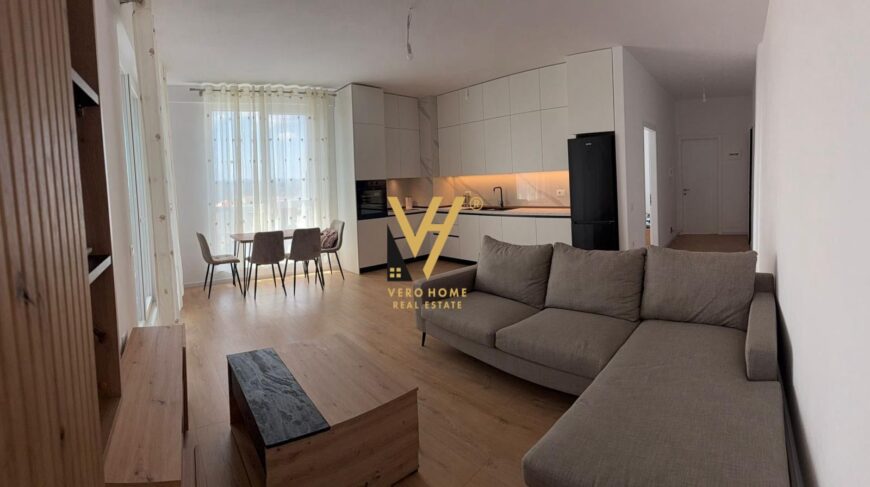 2+1+2 ME QIRA TE BULEVARDI I RI 650 EURO