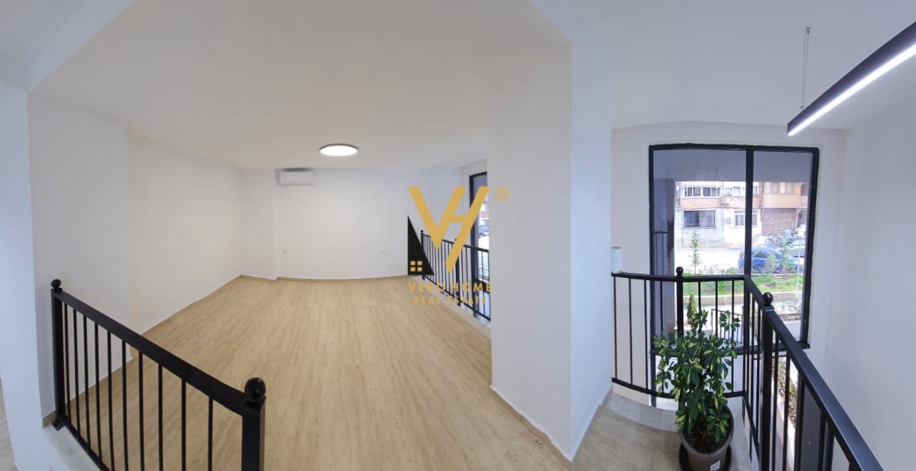 ZYRE DUPLEX 130 M2 TE RR.TEFTA TASHKO 1.000 EURO