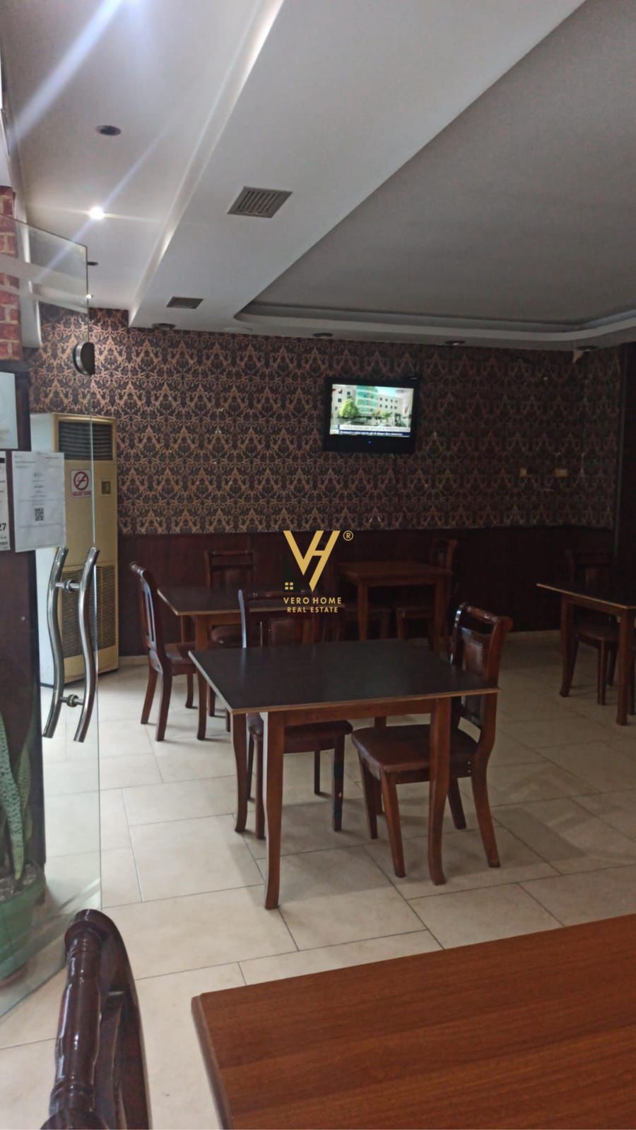 LOKAL 130 M2 NE FIER 130.000 EURO