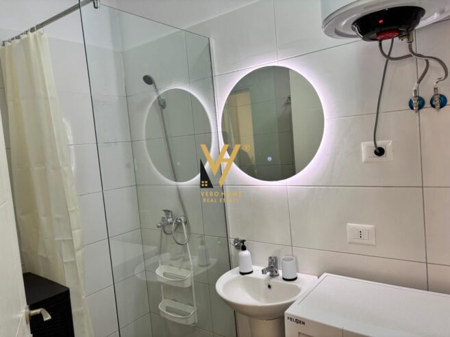 1+1+BLK ME QERA TE GRAND GALLERY 550 EURO