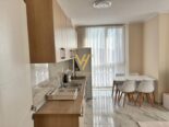 1+1+BLK ME QERA TE GRAND GALLERY 550 EURO